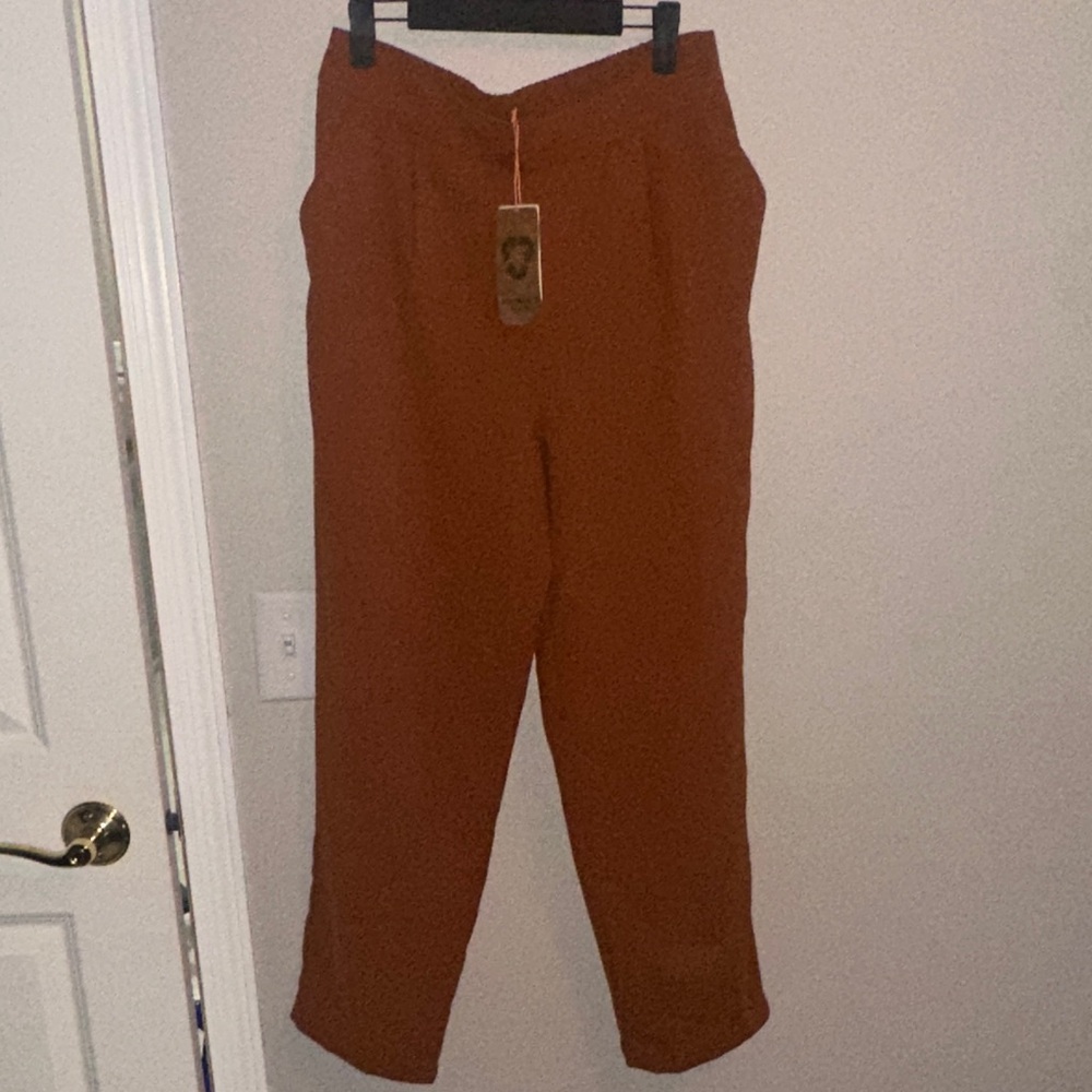 Skies Are Blue Women’s Rust Chinos